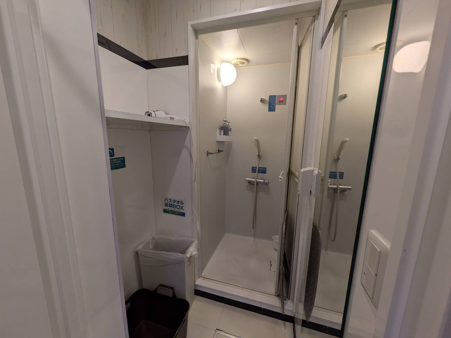 鍵付き完全個室｜ネットルーム川口店｜ネットカフェ|コインランドリー