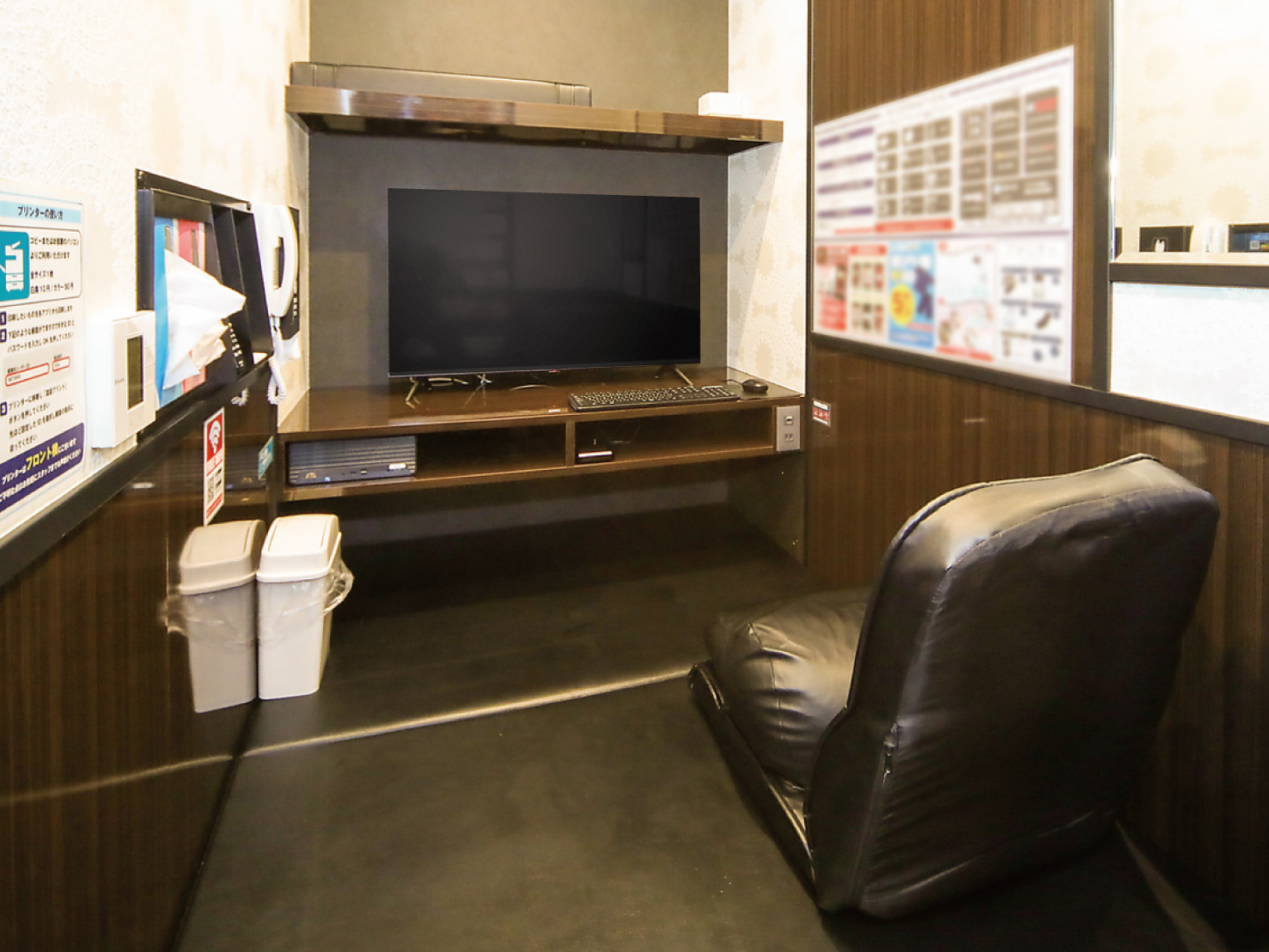 完全個室ネットカフェ｜マンボープラス福岡天神店｜まんが喫茶